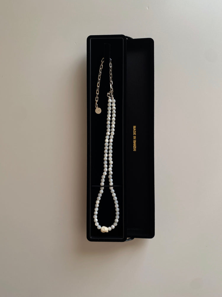 PEARL SKULL NECKLACE -MO