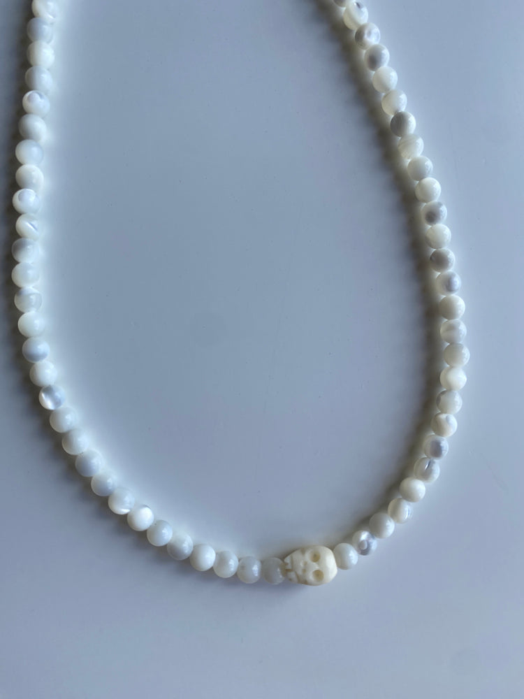 PEARL SKULL NECKLACE -MO